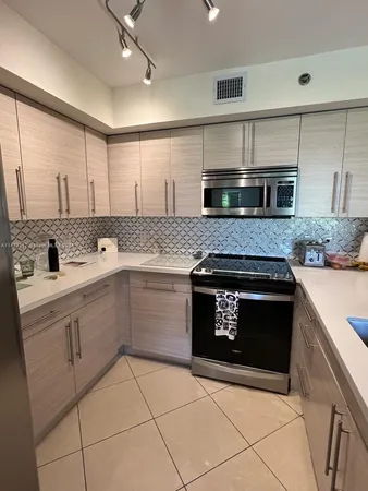 $6,500 | 19901 East Country Club Drive, Unit 2505, Aventura, FL 33180