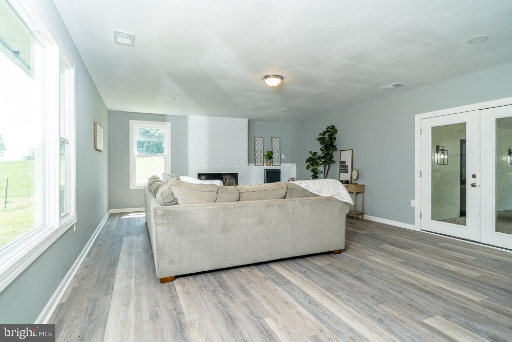 21055 Old Orange Road Culpeper, VA 22701 - Photo 8 of 46 Gallery Image 8