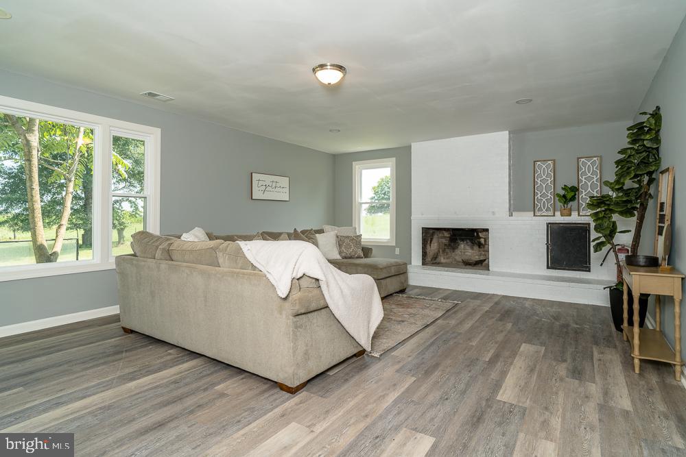 21055 Old Orange Road Culpeper, VA 22701 - Photo 9 of 46 Gallery Image 9