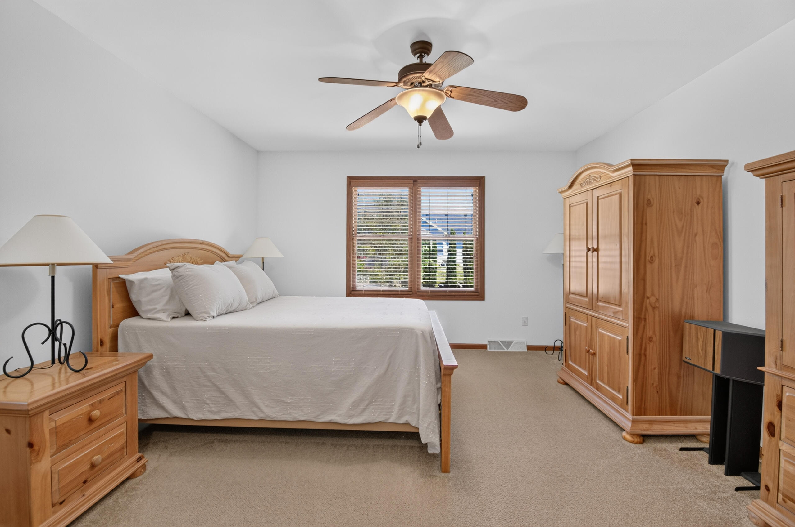 9300 63rd Street Kenosha, WI 53142 - Photo 17 of 24 IMG_4708