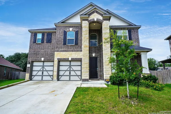 $2,195 | 107 Kyle Cove, Universal City, TX 78148