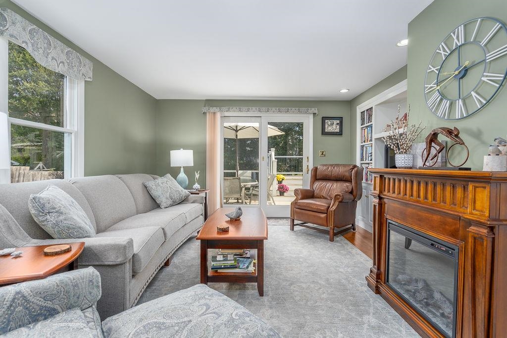 27 Hampshire Avenue Rochester, NH 03867 - Photo 14 of 44