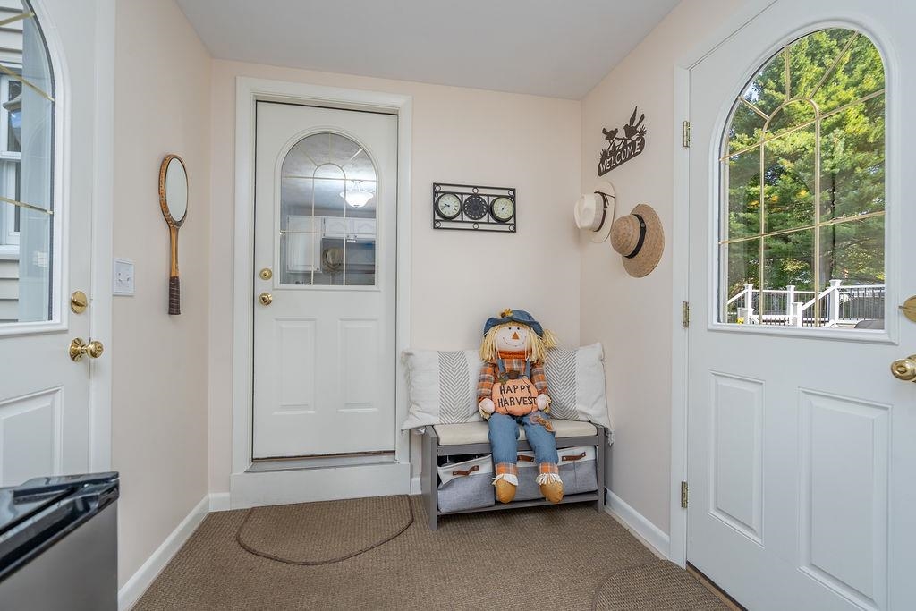 27 Hampshire Avenue Rochester, NH 03867 - Photo 24 of 44