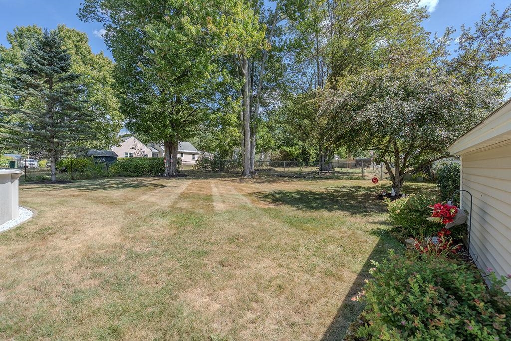 27 Hampshire Avenue Rochester, NH 03867 - Photo 27 of 44