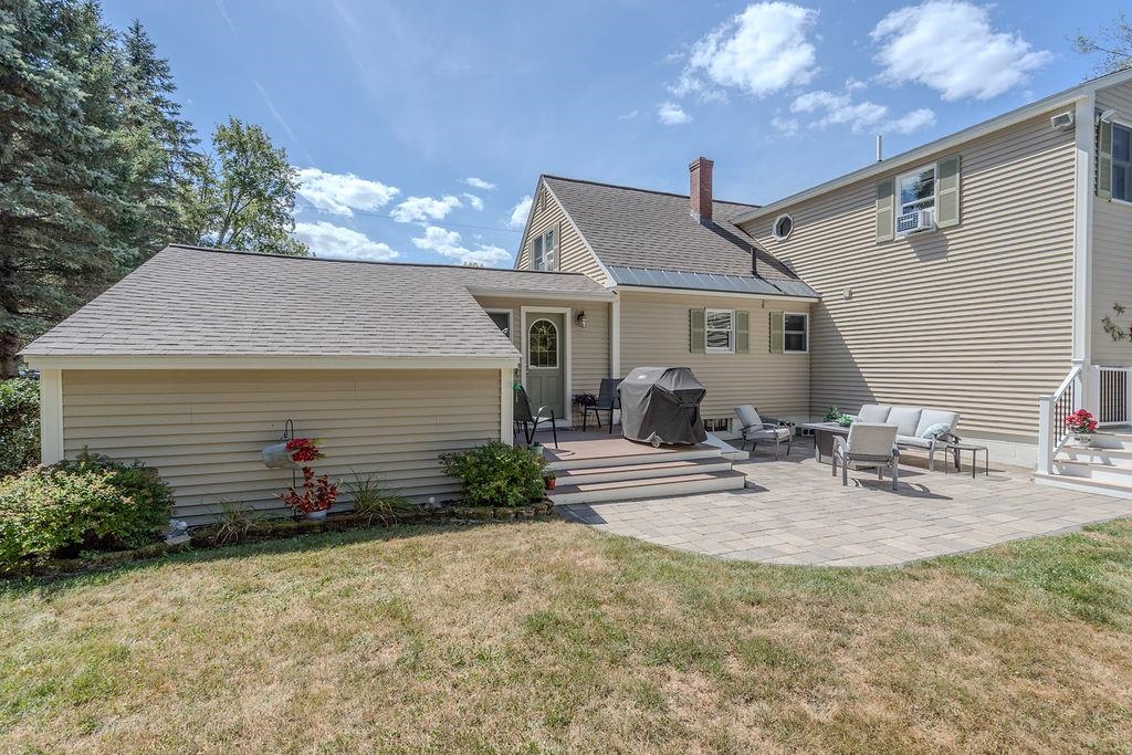 27 Hampshire Avenue Rochester, NH 03867 - Photo 28 of 44