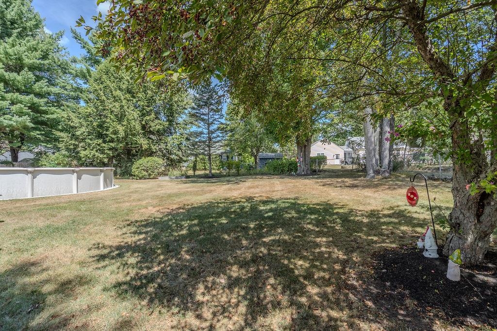 27 Hampshire Avenue Rochester, NH 03867 - Photo 29 of 44