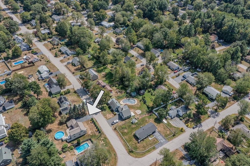 27 Hampshire Avenue Rochester, NH 03867 - Photo 34 of 44