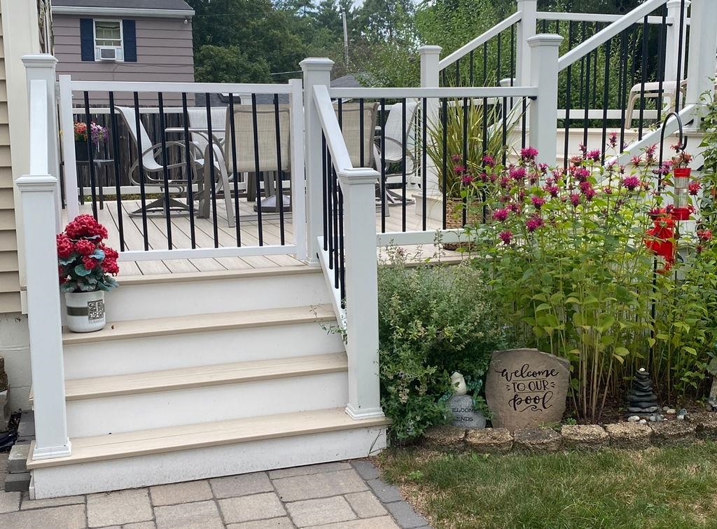 27 Hampshire Avenue Rochester, NH 03867 - Photo 38 of 44