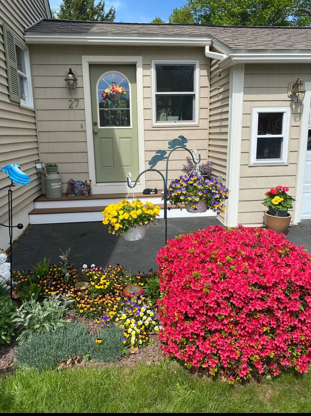 27 Hampshire Avenue Rochester, NH 03867 - Photo 43 of 44