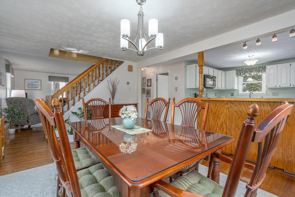 27 Hampshire Avenue Rochester, NH 03867 - Photo 8 of 44