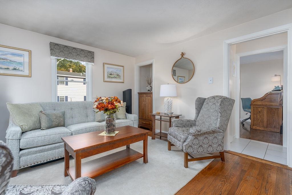 27 Hampshire Avenue Rochester, NH 03867 - Photo 10 of 44