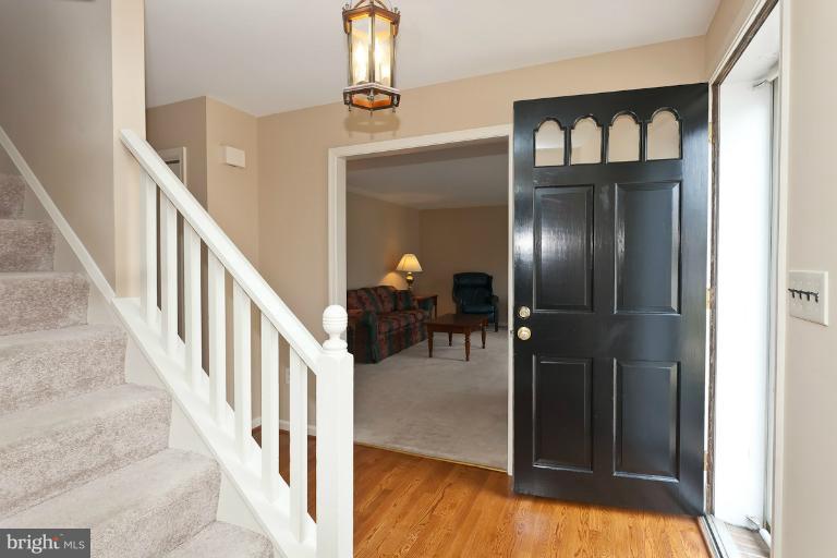 10836 Sandringham Road Cockeysville, MD 21030 - Photo 13 of 30 Interior (General)