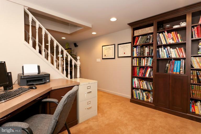 10836 Sandringham Road Cockeysville, MD 21030 - Photo 16 of 30 Interior (General)
