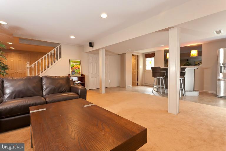 10836 Sandringham Road Cockeysville, MD 21030 - Photo 27 of 30 Interior (General)