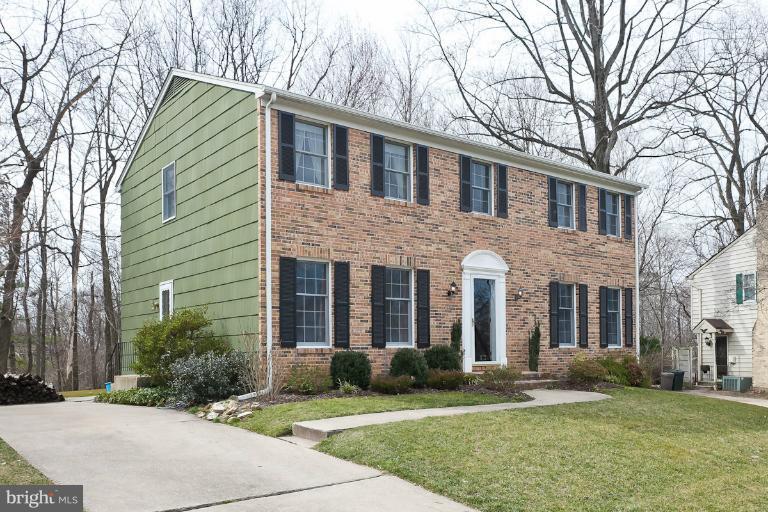 10836 Sandringham Road Cockeysville, MD 21030 - Photo 30 of 30 Exterior (Front)