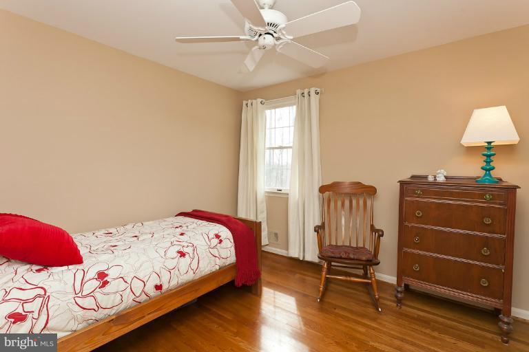10836 Sandringham Road Cockeysville, MD 21030 - Photo 5 of 30 Bedroom