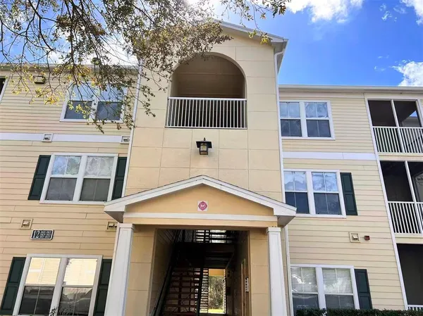 $1,590 | 18119 Bridle Club Drive, Unit 18119, Tampa, FL 33647