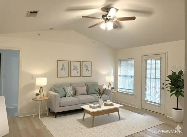$1,590 | 18119 Bridle Club Drive, Unit 18119, Tampa, FL 33647