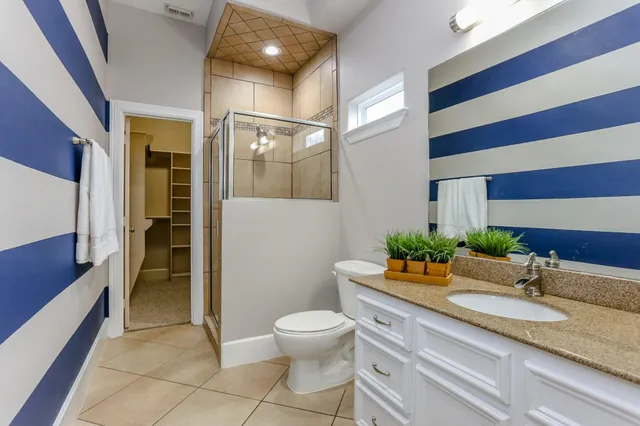 $2,600 | 306 Enid Street, Unit A, Houston, TX 77009