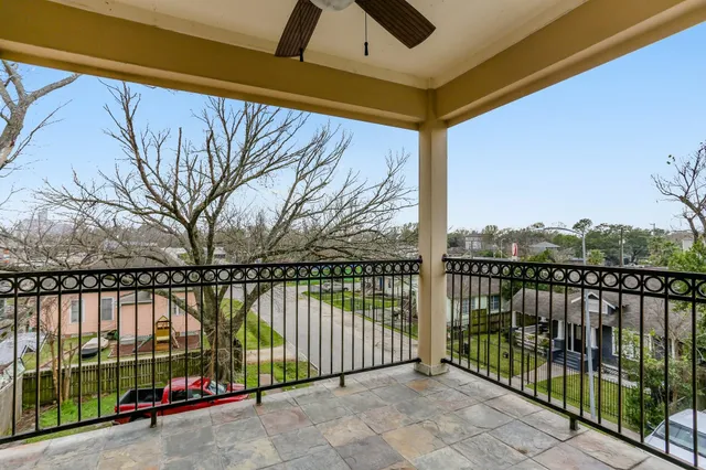 $2,600 | 306 Enid Street, Unit A, Houston, TX 77009