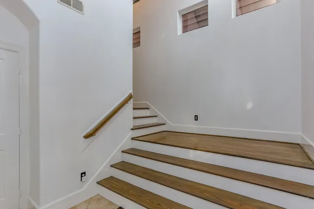 $2,600 | 306 Enid Street, Unit A, Houston, TX 77009