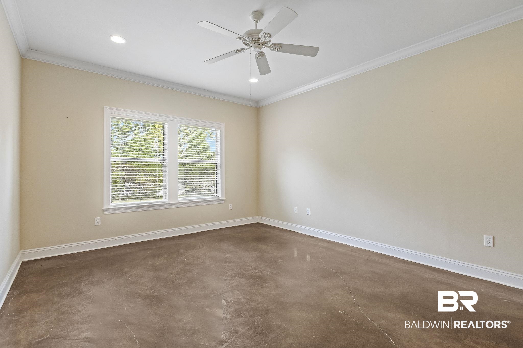 134 Hawthorne Circle Fairhope, AL 36532 - Photo 26 of 45 Spacious Primary Bedroom