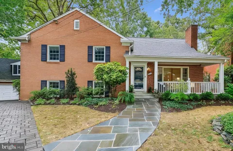 $1,395,000 | 6212 Redwing Court, Bethesda, MD 20817