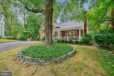 $1,395,000 | 6212 Redwing Court, Bethesda, MD 20817