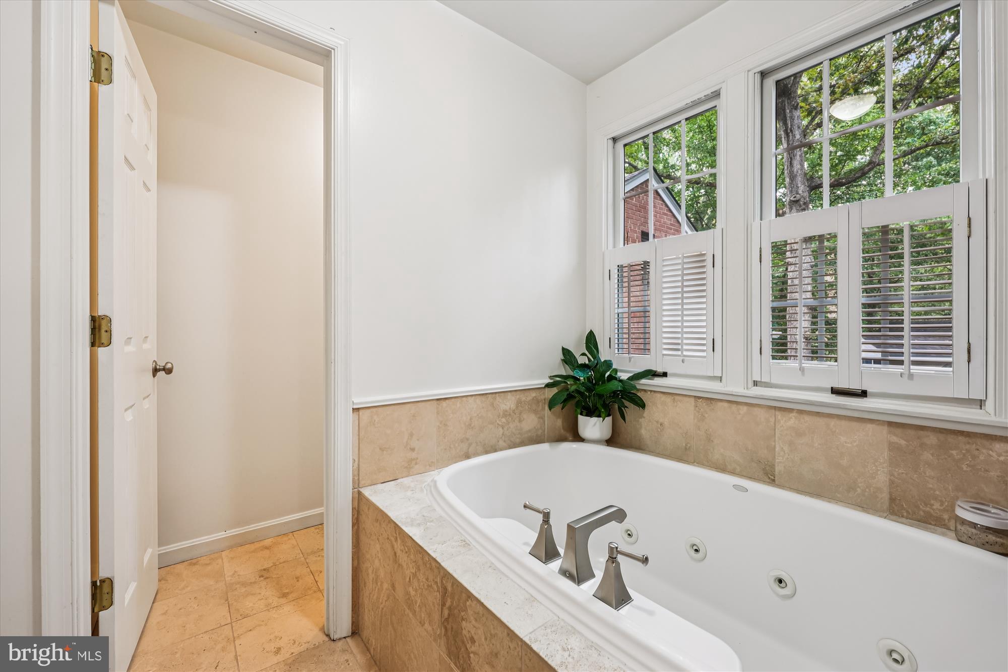 6212 Redwing Court Bethesda, MD 20817 - Photo 32 of 63