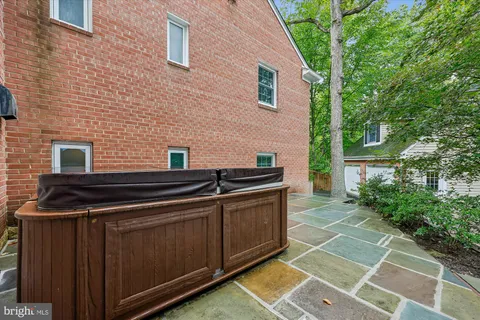 $1,395,000 | 6212 Redwing Court, Bethesda, MD 20817