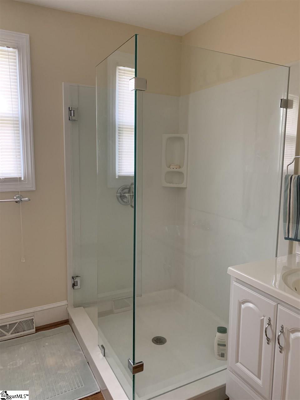 327 Ridgecrest Drive Greenville, SC 29609 - Photo 15 of 21 Gallery Image 15