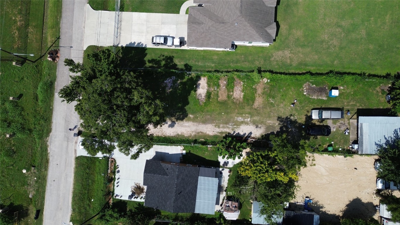 0 Pickering Street Houston, TX 77091 - Photo 11 of 12 an aerial view of a house with a yard