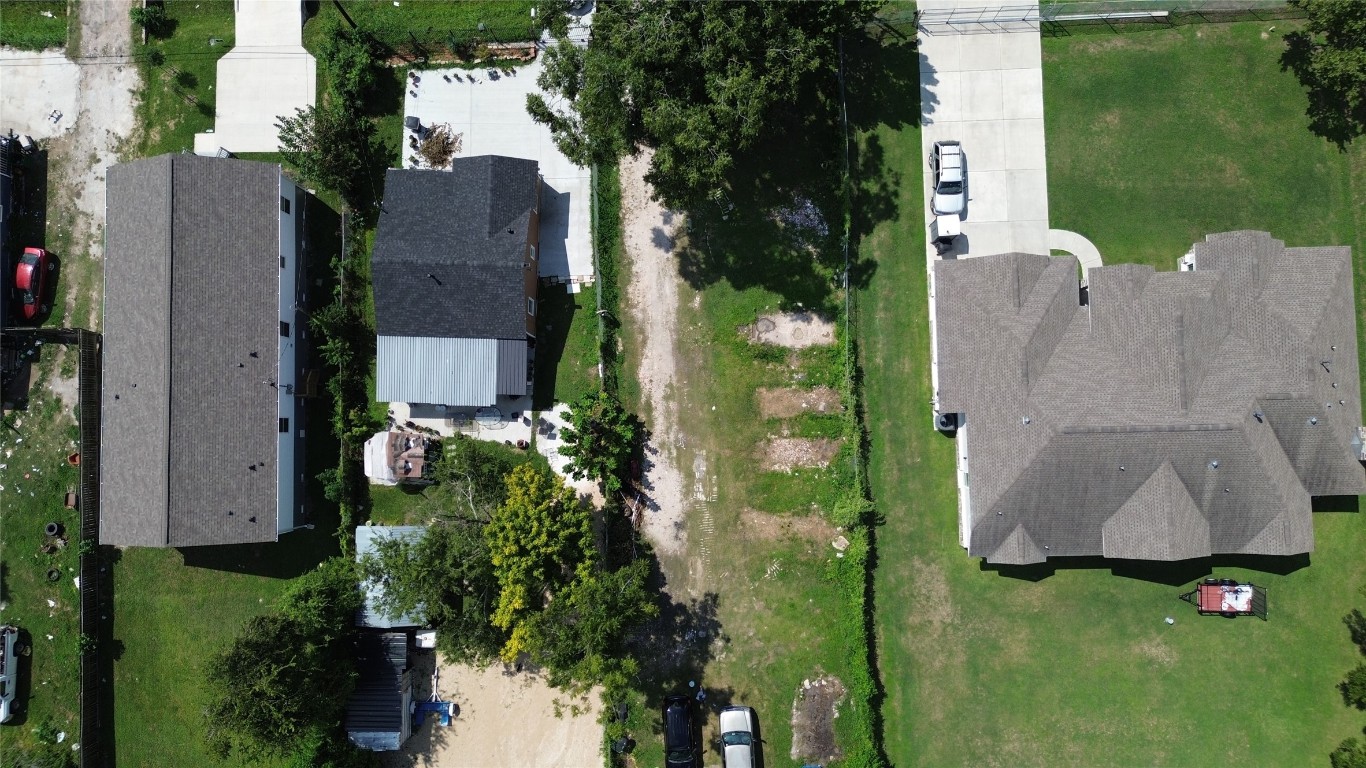 0 Pickering Street Houston, TX 77091 - Photo 10 of 12 an aerial view of a house