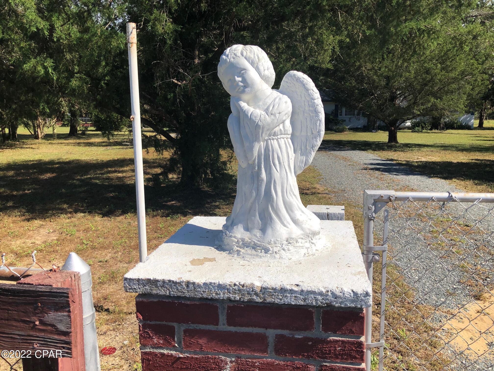 4465 Highway 77 Chipley, FL 32428 - Photo 4 of 27