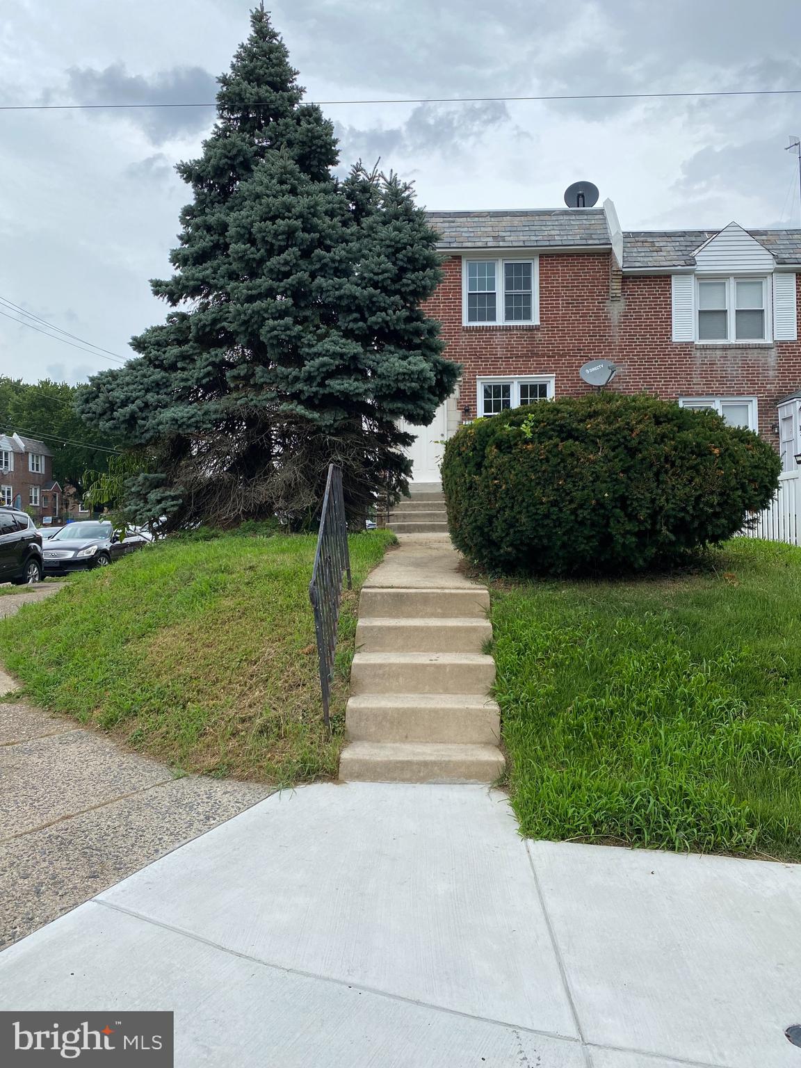 1385 Pennington Road Philadelphia, PA 19151 - Photo 1 of 23 Front of Property