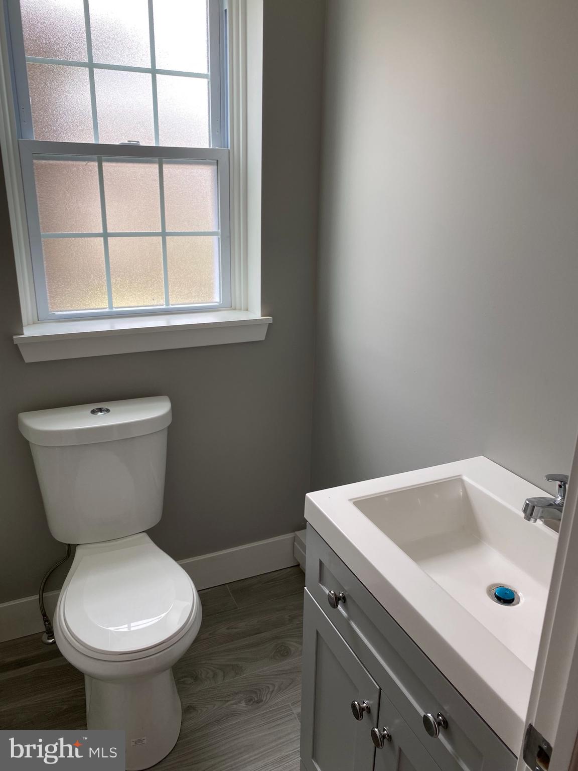 1385 Pennington Road Philadelphia, PA 19151 - Photo 16 of 23 Upstairs Bathroom