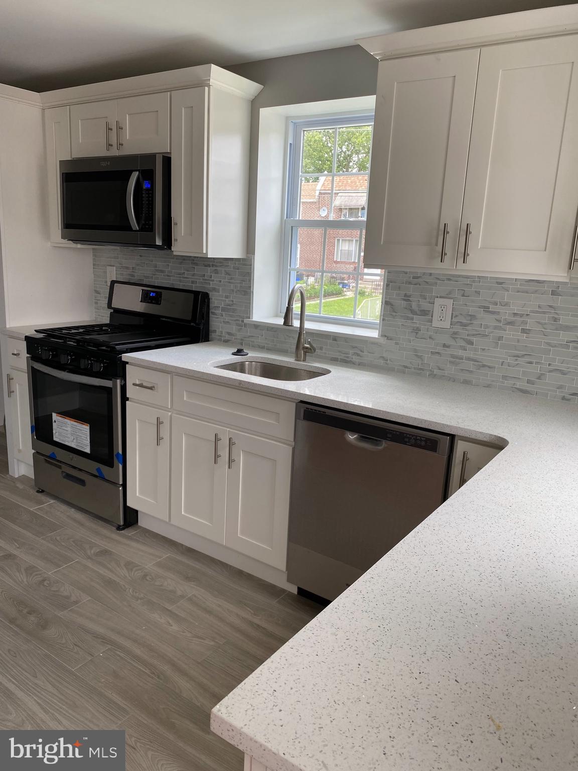 1385 Pennington Road Philadelphia, PA 19151 - Photo 7 of 23 Kitchen