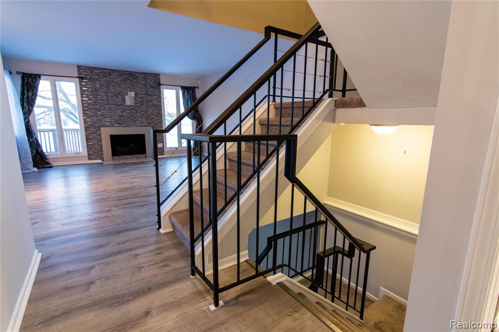 936 Golfview Court Rochester Hills, MI 48307 - Photo 32 of 47