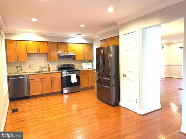 $3,000 | 4235 Sleepy Lake Drive, Fairfax, VA 22033