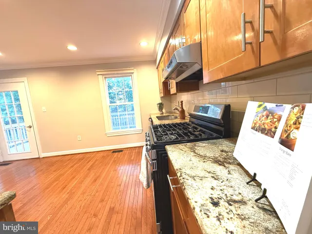 $3,000 | 4235 Sleepy Lake Drive, Fairfax, VA 22033