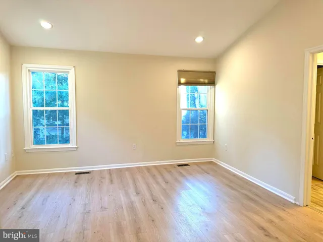 $3,000 | 4235 Sleepy Lake Drive, Fairfax, VA 22033