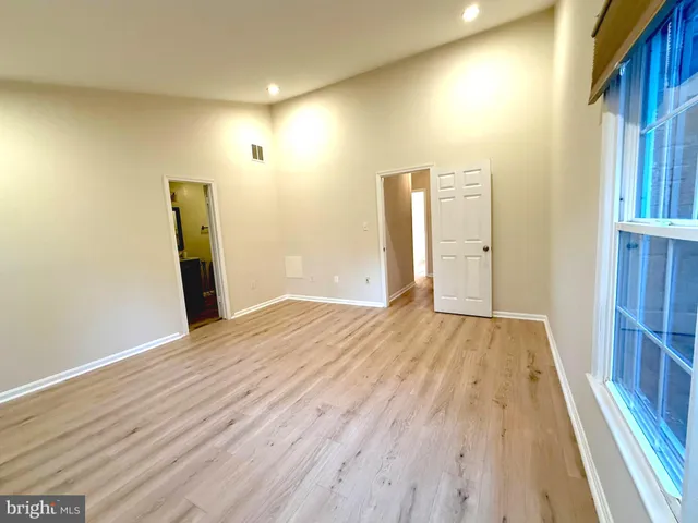 $3,000 | 4235 Sleepy Lake Drive, Fairfax, VA 22033