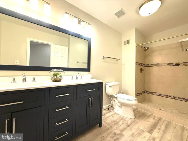 $3,000 | 4235 Sleepy Lake Drive, Fairfax, VA 22033