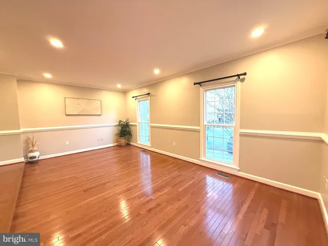 $3,000 | 4235 Sleepy Lake Drive, Fairfax, VA 22033