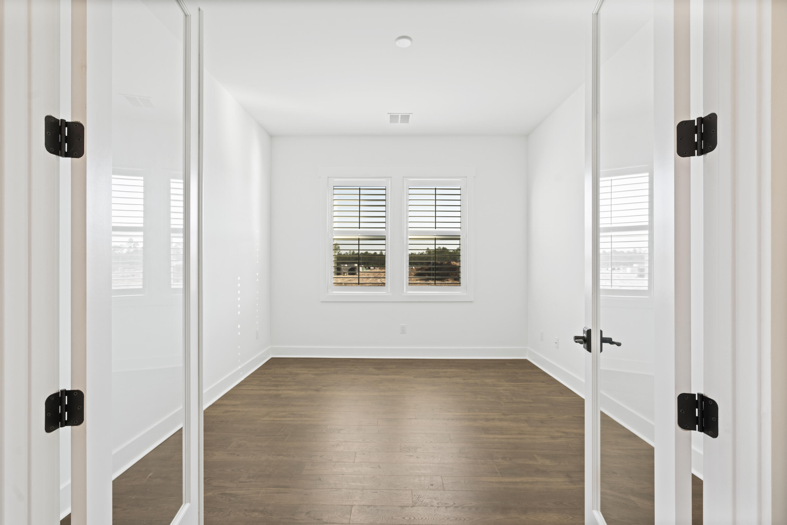 95 Ravine Rd Inlet Beach Inlet Beach, FL 32461 - Photo 24 of 42 a view of a bathroom with a window