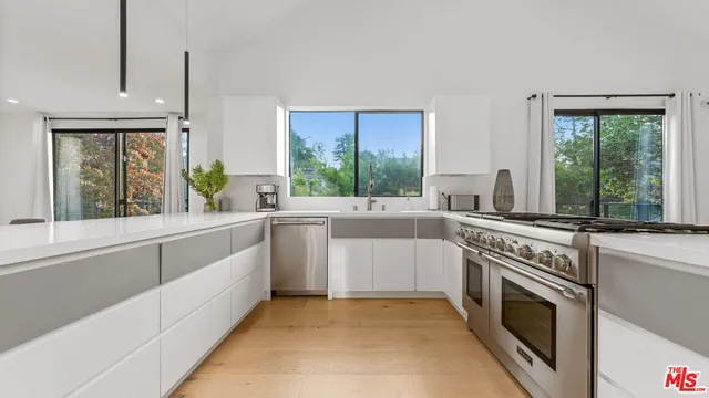 $26,950 | 1416 Comstock Avenue, Los Angeles, CA 90024