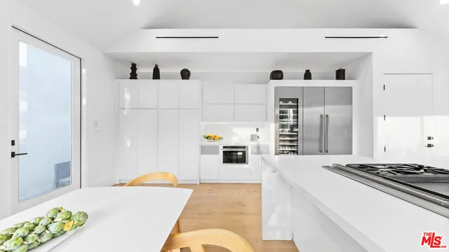 $26,950 | 1416 Comstock Avenue, Los Angeles, CA 90024