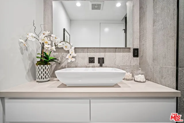 $26,950 | 1416 Comstock Avenue, Los Angeles, CA 90024