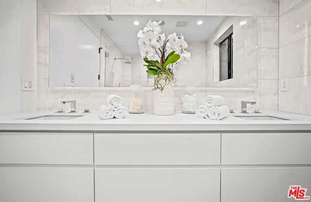 $26,950 | 1416 Comstock Avenue, Los Angeles, CA 90024