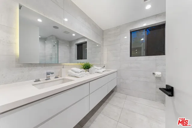 $26,950 | 1416 Comstock Avenue, Los Angeles, CA 90024